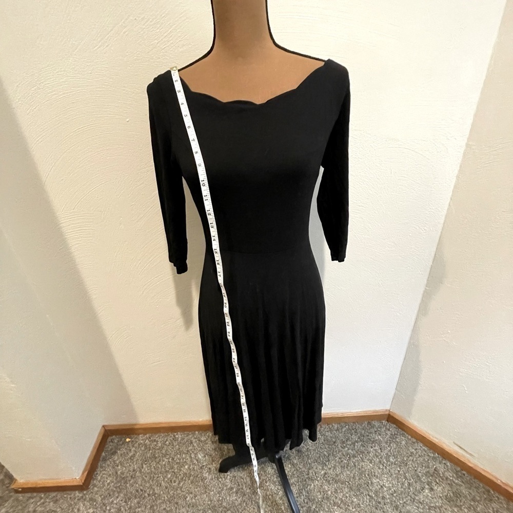 Great below knee black dress size medium